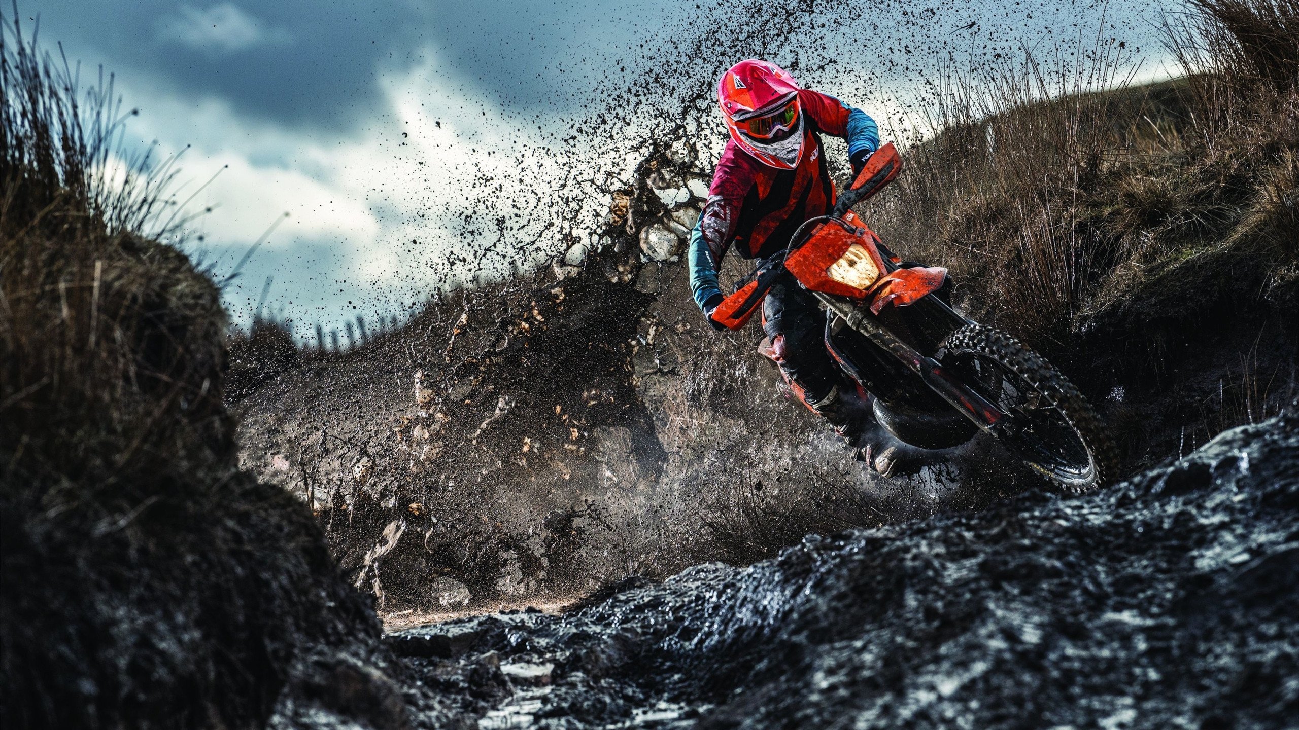 曼城在比赛中对细节的执行力让对手难以适应，曼城的打法特点