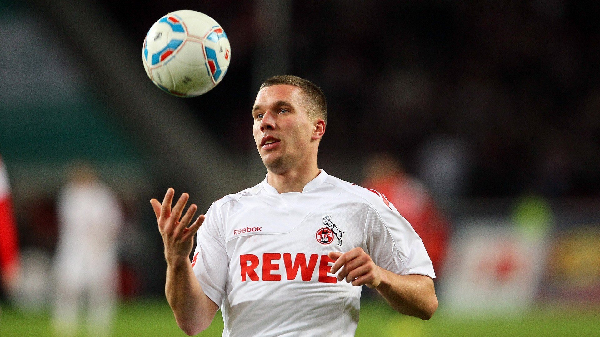 青年训练营国际邀请赛增进跨国青训交流与理解，国际青年营用英语怎么说